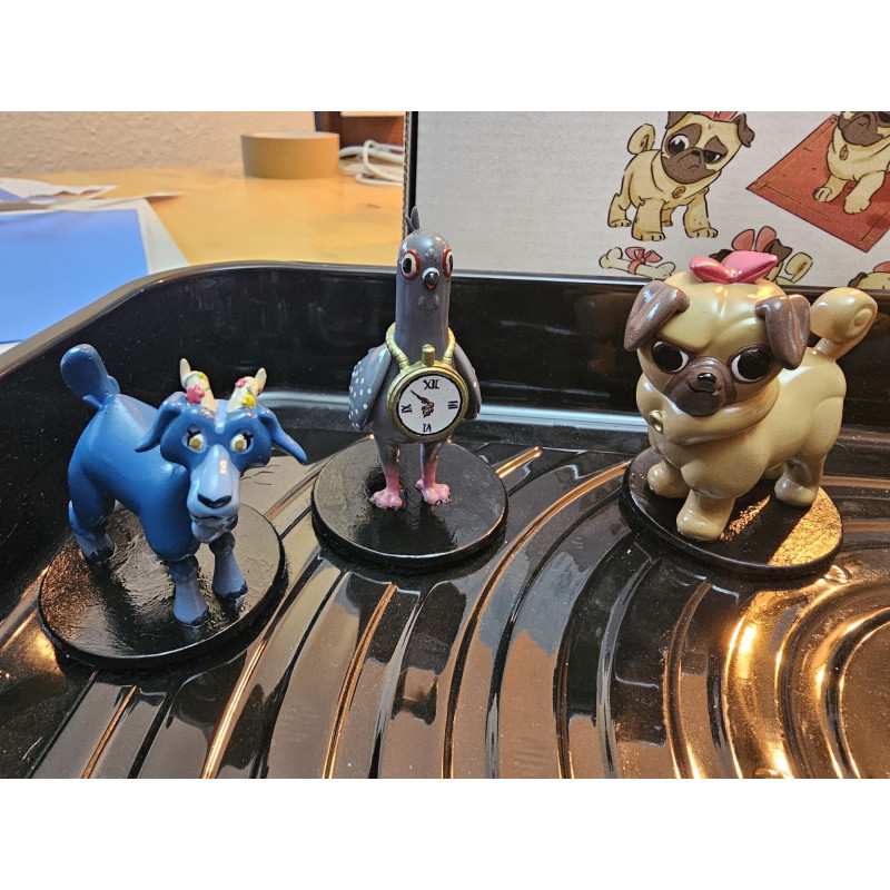 Figurines La Cour à poils