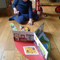 Le Livre à Jouer La Maison