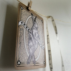 Carte postale "HARES" (Lièvres) - 9,8 x 14,8 cm